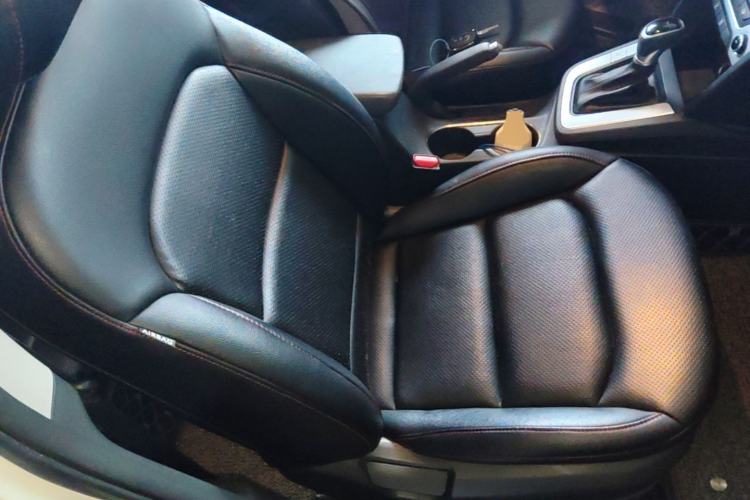 Used Hyundai Elantra (6th Generation / Lingdong) 2016 1.6L Automatic ZhiXuan – Elite Version Right Front Seat