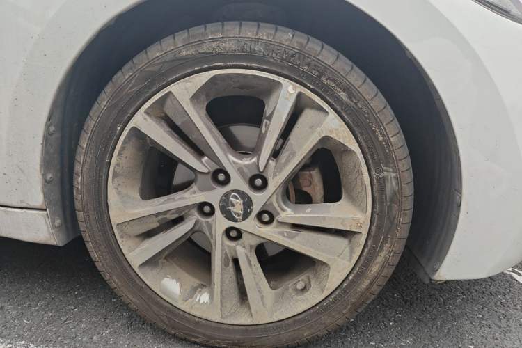 Used Hyundai Elantra (6th Generation / Lingdong) 2016 1.6L Automatic ZhiXuan – Elite Version Right Front Wheel Hub