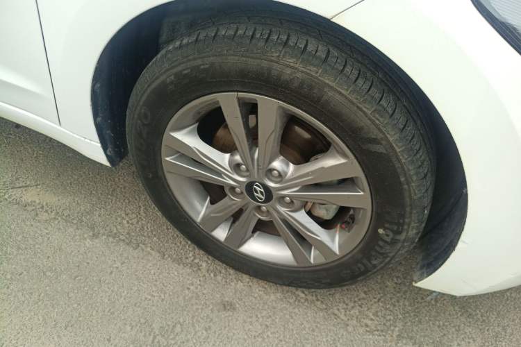Used Hyundai Elantra (6th Generation / Lingdong) 2016 1.4T Dual-Clutch Xuan Dong · Dynamic Version Right Front Wheel Hub