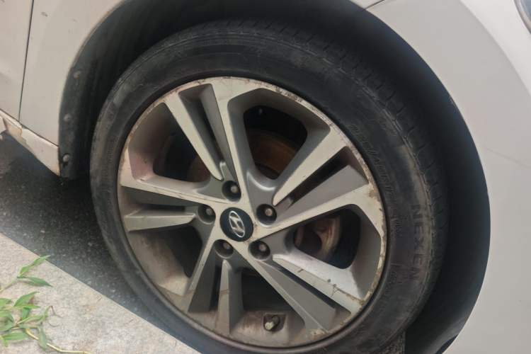 Used Hyundai Elantra (6th Generation / Lingdong) 2016 1.6L Automatic ZhiXuan · Luxury Version Right Front Wheel Hub