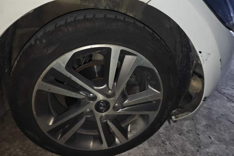 Used Hyundai Elantra (6th Generation / Lingdong) 2016 1.6L Automatic ZhiXuan – Elite Version Right Front Wheel Hub