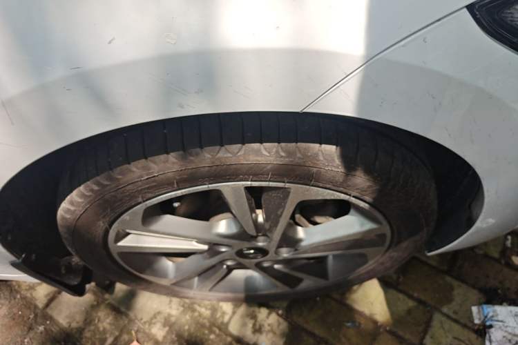 Used Hyundai Elantra (6th Generation / Lingdong) 2016 1.6L Automatic ZhiXuan – Elite Version Right Front Wheel Hub