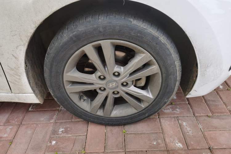 Used Hyundai Elantra (6th Generation / Lingdong) 2016 1.6L Manual ZhiXuan · Dynamic Model Right Front Wheel Hub