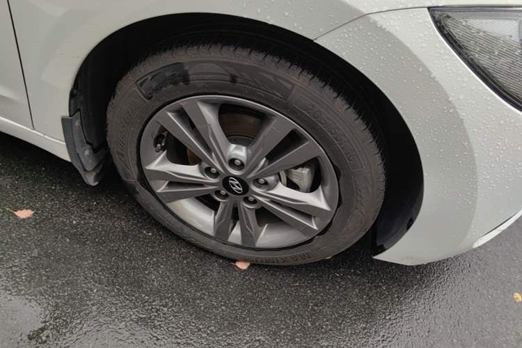 Used Hyundai Elantra (6th Generation / Lingdong) 2016 1.4T Dual-Clutch Xuan Dong·Elite Version Right Front Wheel Hub