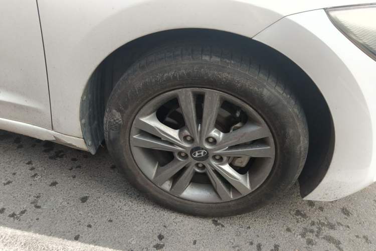 Used Hyundai Elantra (6th Generation / Lingdong) 2016 1.4T Dual-Clutch Xuan Dong · Dynamic Version Right Front Wheel Hub