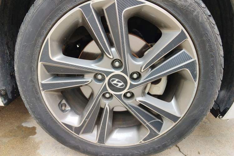 Used Hyundai Elantra (6th Generation / Lingdong) 2016 1.6L Automatic ZhiXuan – Elite Version Right Front Wheel Hub