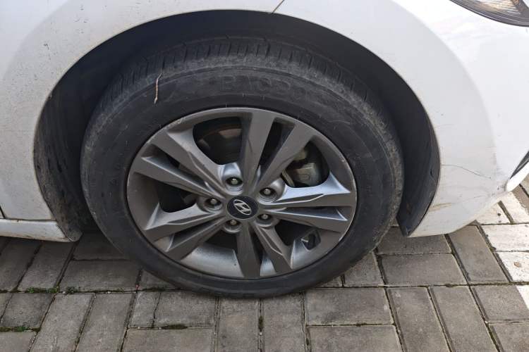 Used Hyundai Elantra (6th Generation / Lingdong) 2016 1.4T Dual-Clutch Xuan Dong · Dynamic Version Right Front Wheel Hub