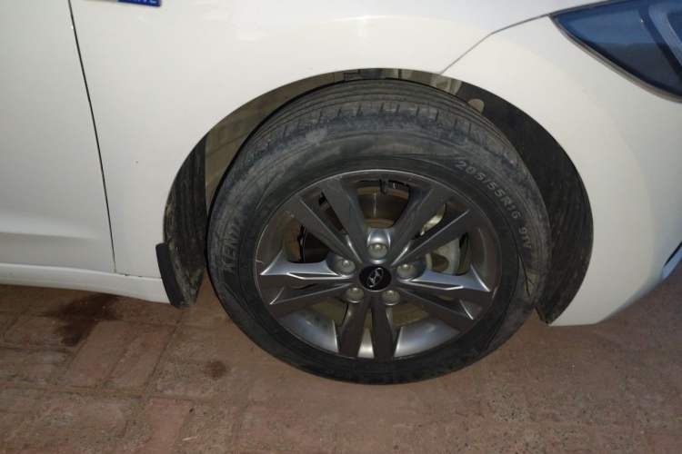 Used Hyundai Elantra (6th Generation / Lingdong) 2016 1.4T Dual-Clutch Xuan Dong · Dynamic Version Right Front Wheel Hub