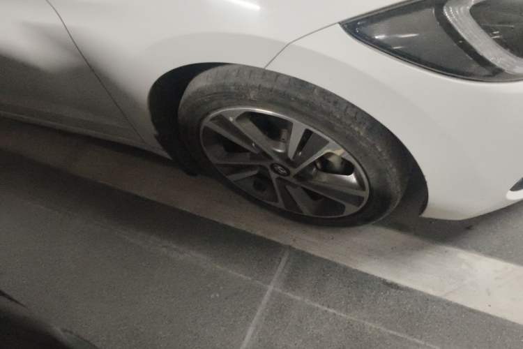 Used Hyundai Elantra (6th Generation / Lingdong) 2016 1.6L Automatic ZhiXuan – Elite Version Right Front Wheel Hub