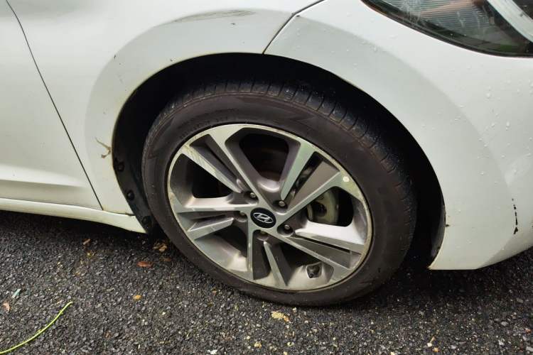 Used Hyundai Elantra (6th Generation / Lingdong) 2016 1.6L Automatic ZhiXuan – Elite Version Right Front Wheel Hub