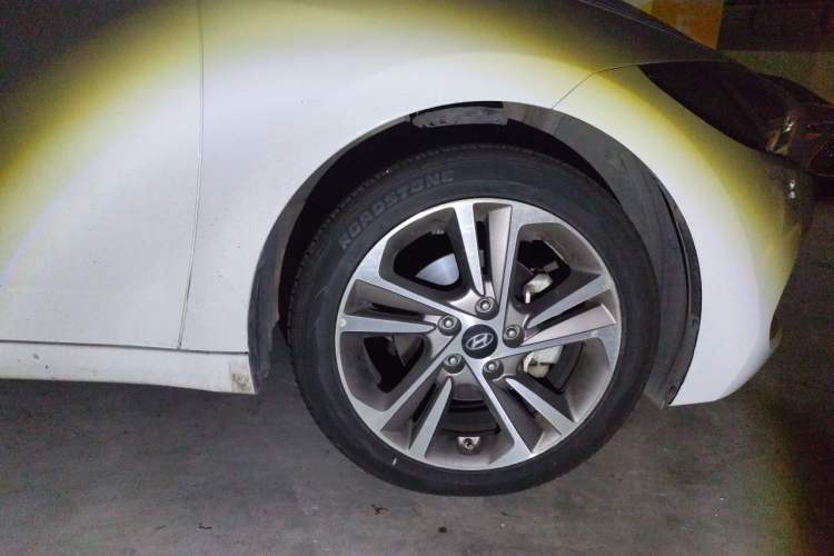 Used Hyundai Elantra (6th Generation / Lingdong) 2016 1.6L Automatic ZhiXuan – Elite Version Right Front Wheel Hub