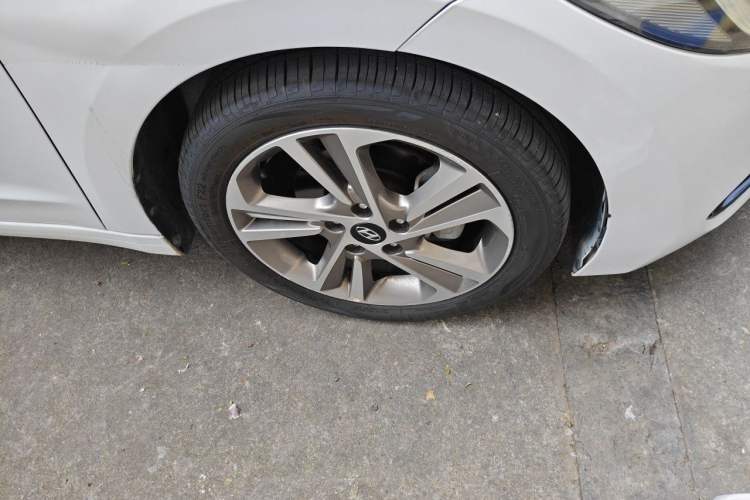 Used Hyundai Elantra (6th Generation / Lingdong) 2016 1.6L Automatic ZhiXuan – Elite Version Right Front Wheel Hub
