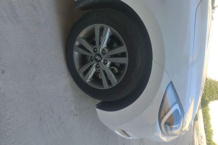 Used Hyundai Elantra (6th Generation / Lingdong) 2016 1.6L Manual ZhiXuan · Dynamic Model Right Front Wheel Hub