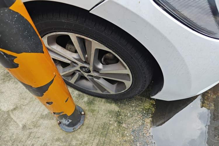 Used Hyundai Elantra (6th Generation / Lingdong) 2016 1.6L Automatic ZhiXuan – Elite Version Right Front Wheel Hub