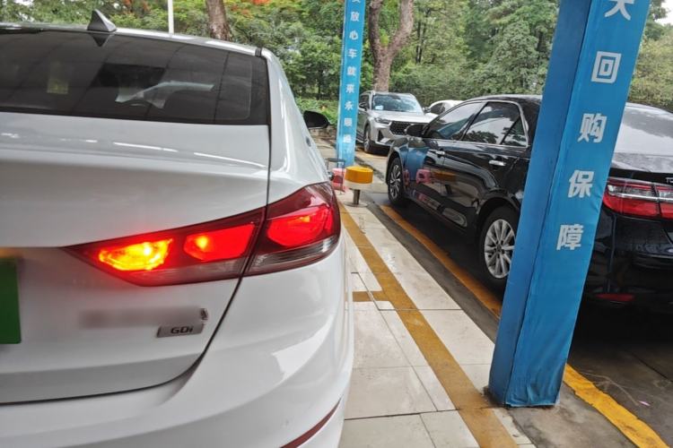 Used Hyundai Elantra (6th Generation / Lingdong) 2016 1.6L Automatic ZhiXuan – Elite Version Right Rear Taillight