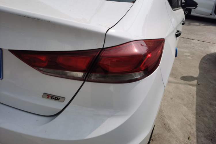 Used Hyundai Elantra (6th Generation / Lingdong) 2016 1.4T Dual-Clutch Xuan Dong · Dynamic Version Right Rear Taillight