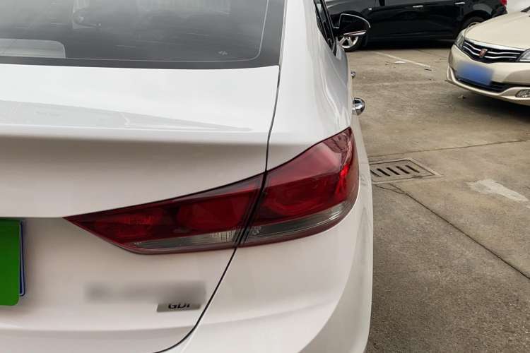 Used Hyundai Elantra (6th Generation / Lingdong) 2016 1.6L Automatic ZhiXuan – Elite Version Right Rear Taillight