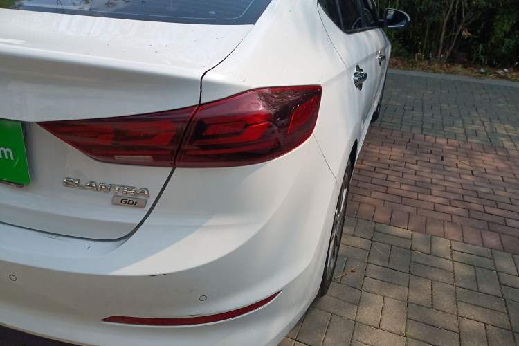 Used Hyundai Elantra (6th Generation / Lingdong) 2016 1.6L Automatic ZhiXuan – Elite Version Right Rear Taillight