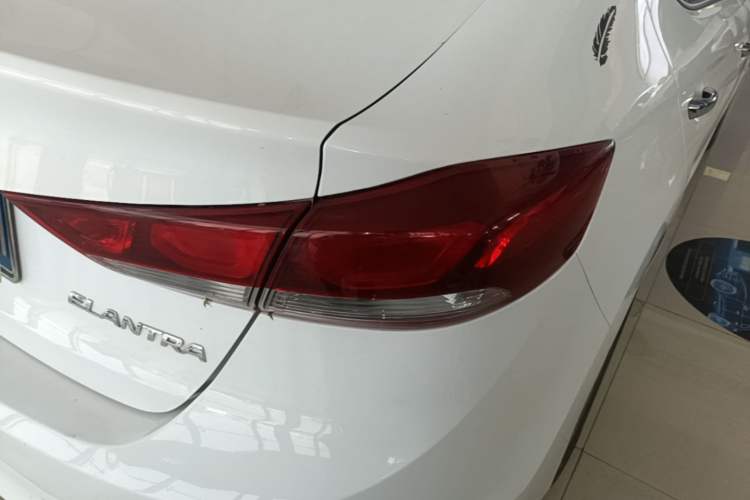 Used Hyundai Elantra (6th Generation / Lingdong) 2016 1.6L Manual ZhiXuan·Youth Edition Right Rear Taillight