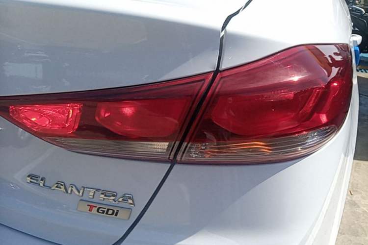 Used Hyundai Elantra (6th Generation / Lingdong) 2016 1.4T Dual-Clutch Xuan Dong · Dynamic Version Right Rear Taillight