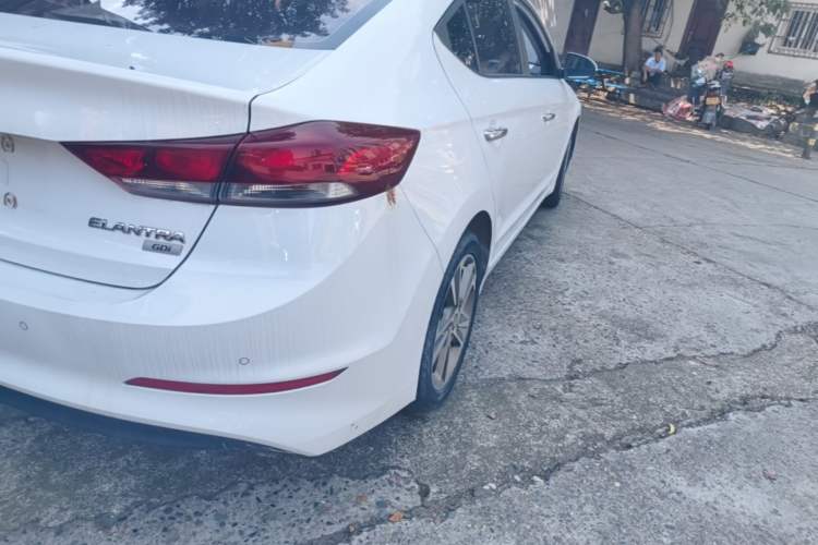 Used Hyundai Elantra (6th Generation / Lingdong) 2016 1.6L Automatic ZhiXuan – Elite Version Right Rear Taillight