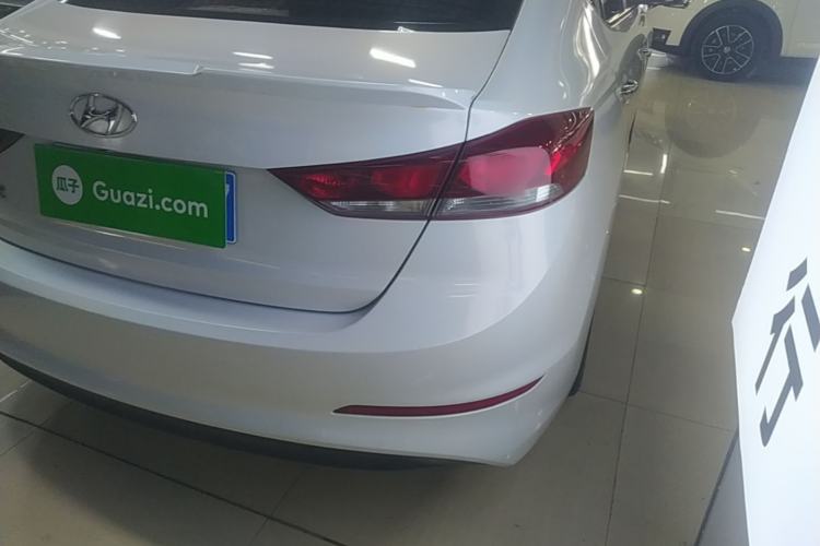 Used Hyundai Elantra (6th Generation / Lingdong) 2016 1.6L Automatic ZhiXuan – Elite Version Right Rear Taillight