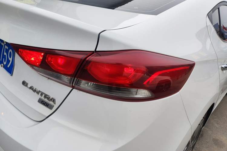 Used Hyundai Elantra (6th Generation / Lingdong) 2016 1.6L Automatic ZhiXuan – Elite Version Right Rear Taillight