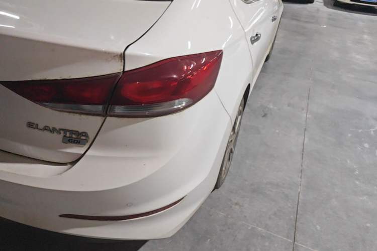 Used Hyundai Elantra (6th Generation / Lingdong) 2016 1.6L Automatic ZhiXuan – Elite Version Right Rear Taillight
