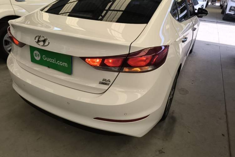 Used Hyundai Elantra (6th Generation / Lingdong) 2016 1.6L Automatic ZhiXuan – Elite Version Right Rear Taillight