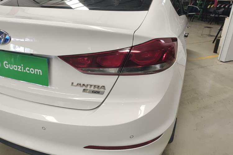 Used Hyundai Elantra (6th Generation / Lingdong) 2016 1.6L Automatic ZhiXuan – Elite Version Right Rear Taillight