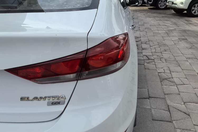 Used Hyundai Elantra (6th Generation / Lingdong) 2016 1.6L Automatic ZhiXuan – Elite Version Right Rear Taillight