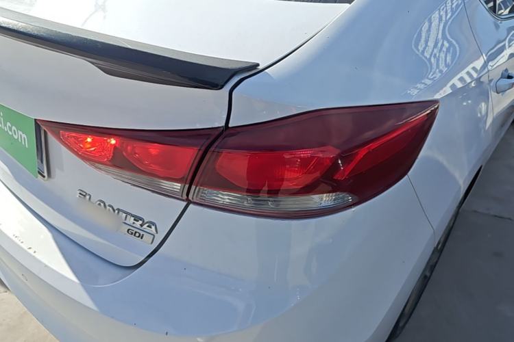 Used Hyundai Elantra (6th Generation / Lingdong) 2016 1.6L Automatic ZhiXuan – Elite Version Right Rear Taillight