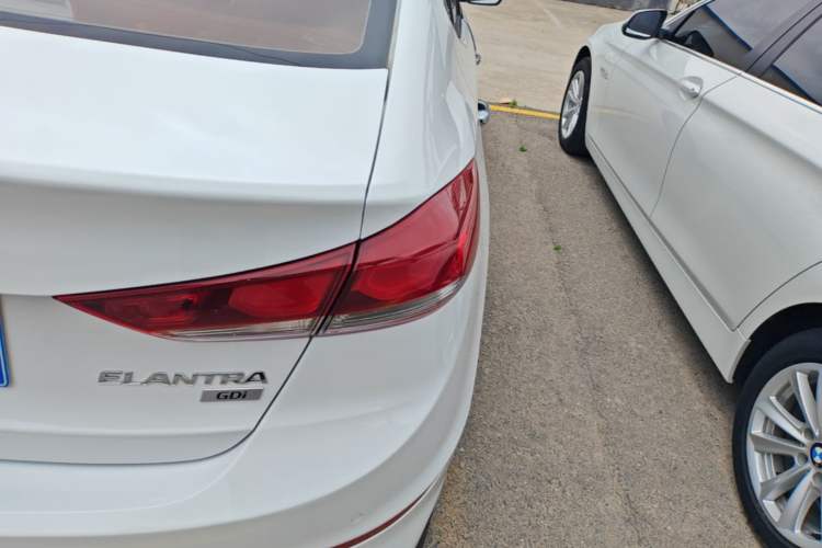 Used Hyundai Elantra (6th Generation / Lingdong) 2016 1.6L Automatic ZhiXuan – Elite Version Right Rear Taillight
