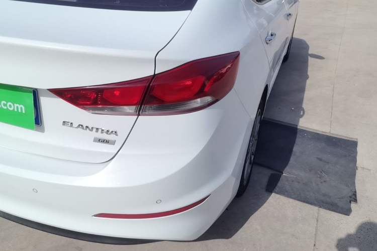 Used Hyundai Elantra (6th Generation / Lingdong) 2016 1.6L Automatic ZhiXuan – Elite Version Right Rear Taillight