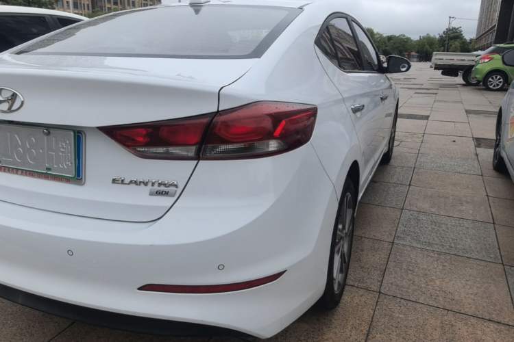 Used Hyundai Elantra (6th Generation / Lingdong) 2016 1.6L Automatic ZhiXuan – Elite Version Right Rear Taillight