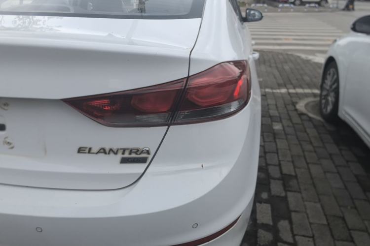 Used Hyundai Elantra (6th Generation / Lingdong) 2016 1.6L Automatic ZhiXuan – Elite Version Right Rear Taillight