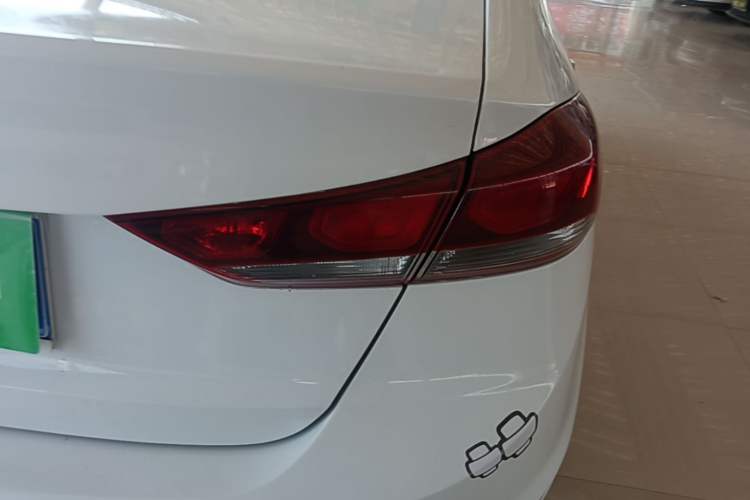 Used Hyundai Elantra (6th Generation / Lingdong) 2016 1.6L Automatic ZhiXuan – Elite Version Right Rear Taillight