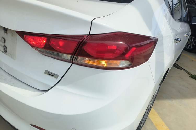 Used Hyundai Elantra (6th Generation / Lingdong) 2016 1.6L Automatic ZhiXuan – Elite Version Right Rear Taillight
