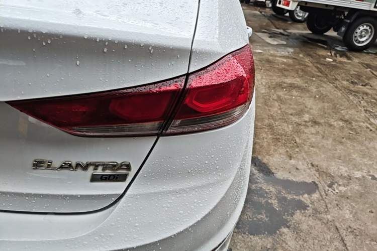 Used Hyundai Elantra (6th Generation / Lingdong) 2016 1.6L Automatic ZhiXuan – Elite Version Right Rear Taillight