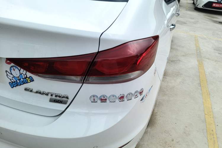 Used Hyundai Elantra (6th Generation / Lingdong) 2016 1.6L Automatic ZhiXuan – Elite Version Right Rear Taillight