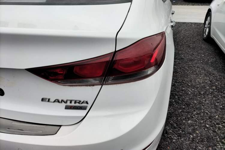 Used Hyundai Elantra (6th Generation / Lingdong) 2016 1.4T Dual-Clutch Xuan Dong · Dynamic Version Right Rear Taillight
