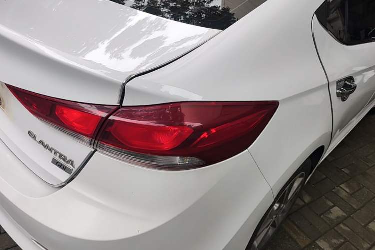 Used Hyundai Elantra (6th Generation / Lingdong) 2016 1.6L Automatic ZhiXuan – Elite Version Right Rear Taillight