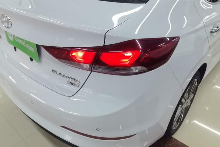 Used Hyundai Elantra (6th Generation / Lingdong) 2016 1.6L Automatic ZhiXuan – Elite Version Right Rear Taillight