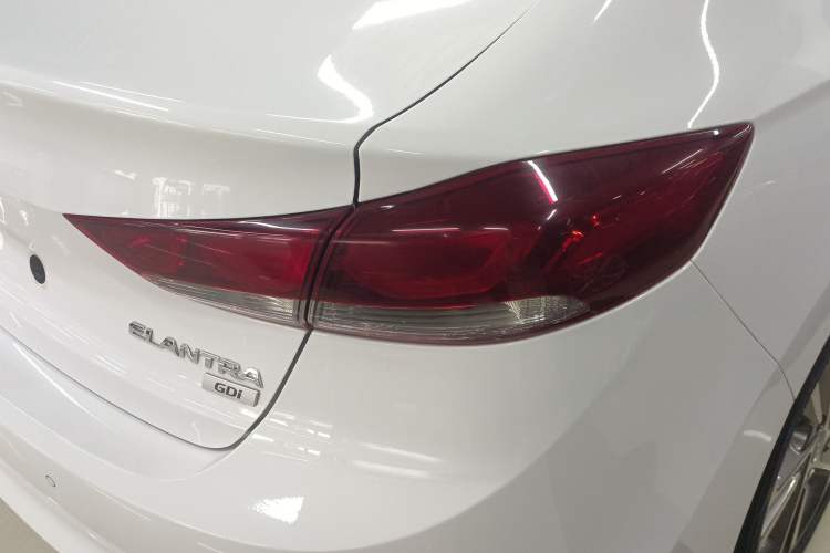 Used Hyundai Elantra (6th Generation / Lingdong) 2016 1.6L Automatic ZhiXuan – Elite Version Right Rear Taillight
