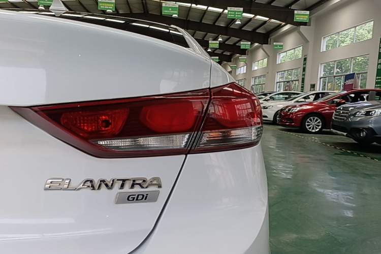 Used Hyundai Elantra (6th Generation / Lingdong) 2016 1.6L Automatic ZhiXuan – Elite Version Right Rear Taillight