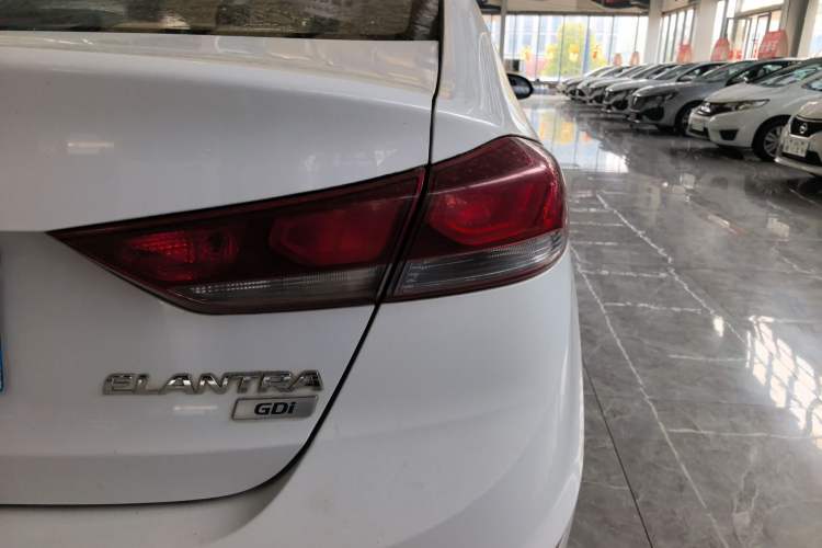 Used Hyundai Elantra (6th Generation / Lingdong) 2016 1.6L Automatic ZhiXuan – Elite Version Exterior 3