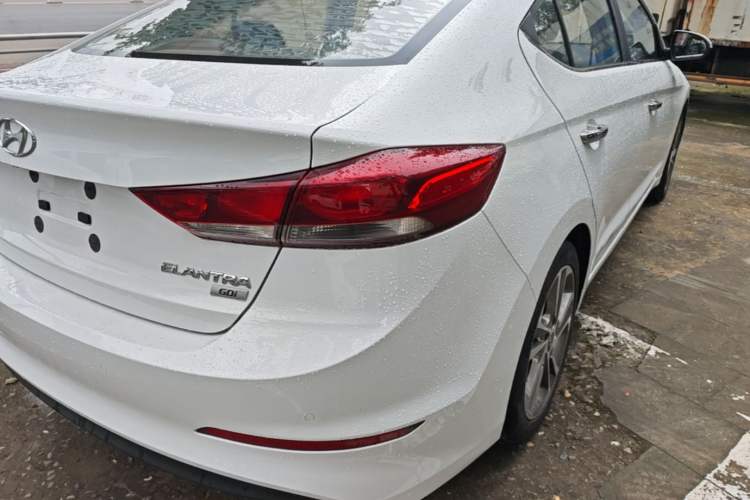 Used Hyundai Elantra (6th Generation / Lingdong) 2016 1.6L Automatic ZhiXuan – Elite Version Right Rear Taillight