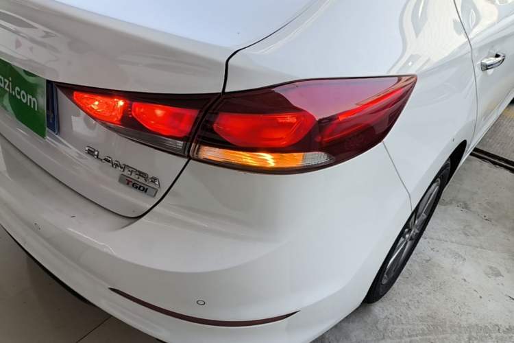 Used Hyundai Elantra (6th Generation / Lingdong) 2016 1.4T Dual-Clutch Xuan Dong·Elite Version Right Rear Taillight