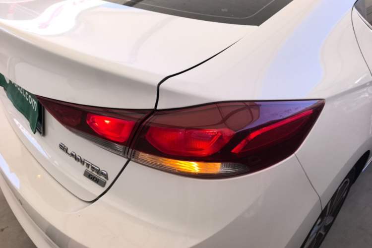 Used Hyundai Elantra (6th Generation / Lingdong) 2016 1.6L Automatic ZhiXuan – Elite Version Right Rear Taillight