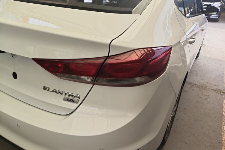 Used Hyundai Elantra (6th Generation / Lingdong) 2016 1.6L Automatic ZhiXuan – Elite Version Right Rear Taillight
